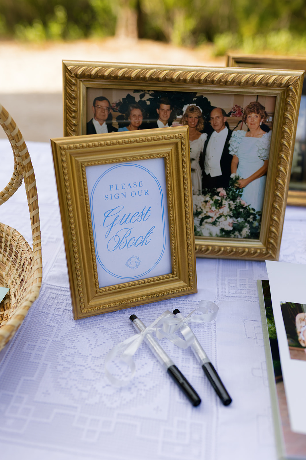 wedding guest table